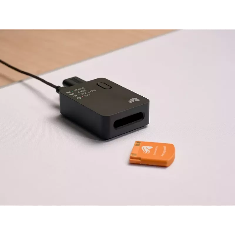 Mysz gamingowa Glorious Gaming Model O3 Wireless - system wymiennych baterii InfinitePlay, polling 8k, przełączniki optyczne o wytrzymałości 130 mln kliknięć, ultra lekka 66 g, sensor optyczny 30 000 DPI, RGB - czarna