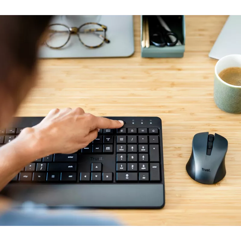 Trust Trezo Klawiatura z myszą Biurowa RF Bezprzewodowa AZERTY Belgijska Czarna