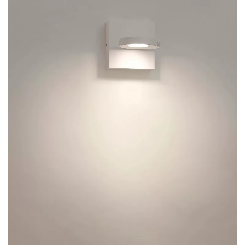 Natynkowy reflektor LED Signify Philips Dimmable Clockwork 6.5W, 500 lm, 2700 K, IP20, biały