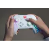 Bezprzewodowy kontroler do gier RGB Turtle Beach Afterglow Wave biały dla Nintendo Switch 2, Bluetooth/USB-C, wbudowana bateria 20h, kabel 3m