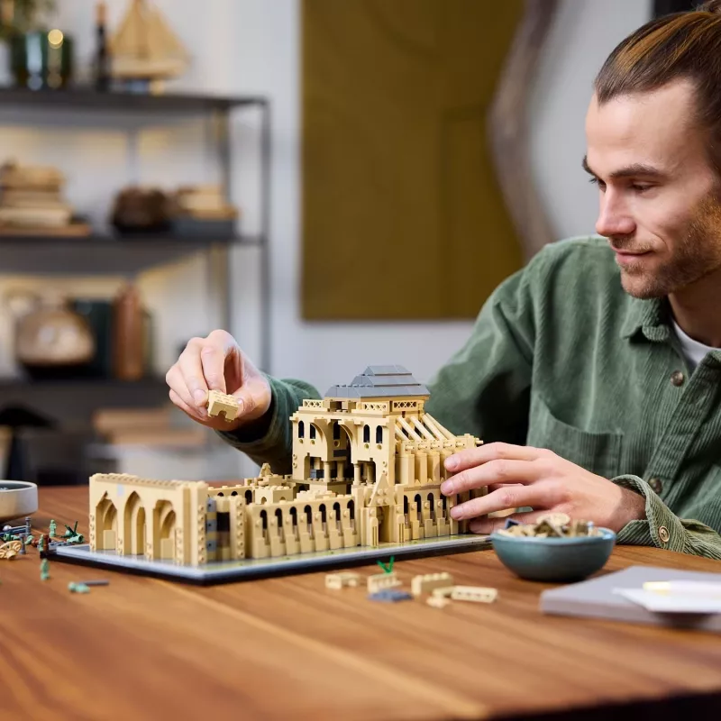 LEGO ARCHITECTURE 21061 Notre-Dame de Paris
