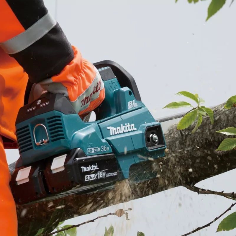 Top Handle Battery-Chainsaw DUC256Z, 36Volt (2x18V) Niebieski/czarny, bez akumulatora i ładowarki