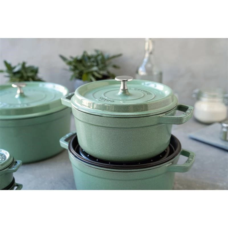 Staub Okrągły Żeliwny Garnek Żaroodporny 5,2 L, Miętowy - La Cocotte 26 cm