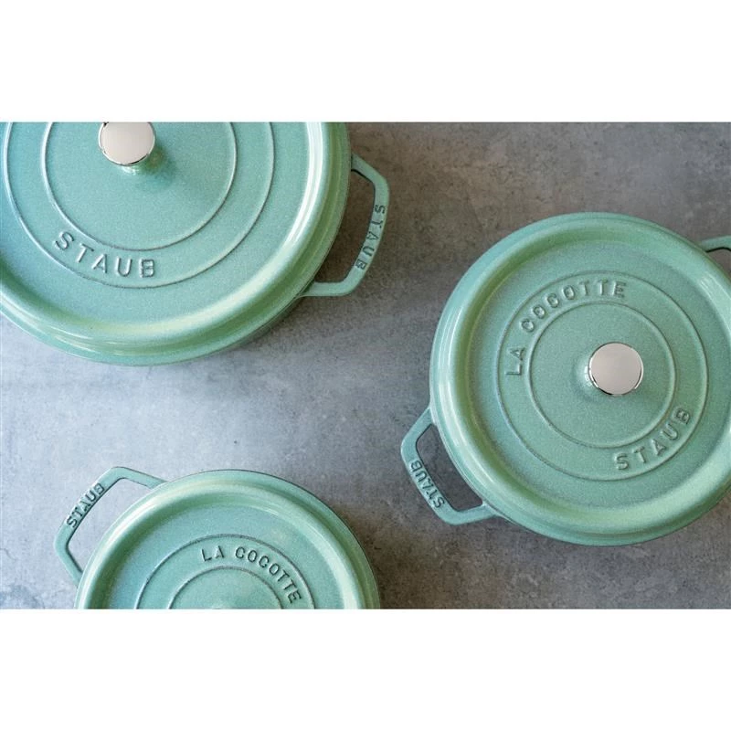 Staub Okrągły Żeliwny Garnek Żaroodporny 5,2 L, Miętowy - La Cocotte 26 cm