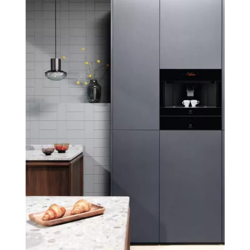 Ekspres do kawy Electrolux KBC85Z o pojemności 1,5 l