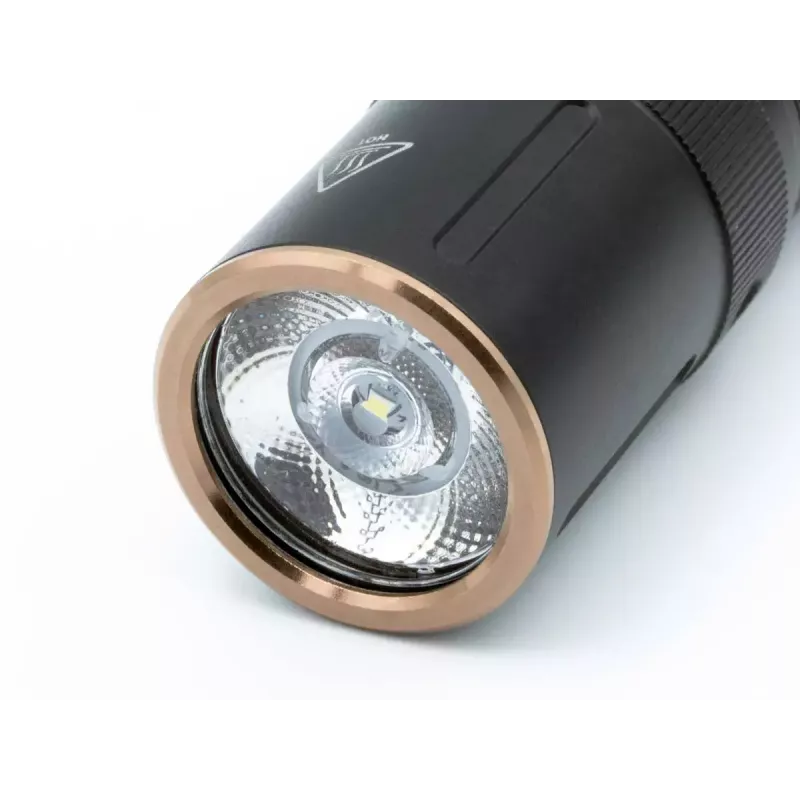 Latarka ręczna Fenix E12 V2.0 Czarna LED Aluminium IP68 50000h
