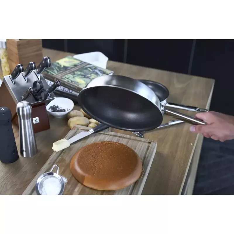 Uniwersalna patelnia ZWILLING Pro 24 cm Stal nierdzewna Okrągła