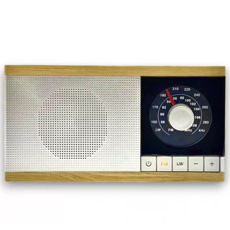 Radio Krystyna w drewnianej obudowie