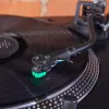 Audio-Technica AT-VM95E/H wkładka gramofonowa z fabrycznie zamontowaną muszlą AT-HS6BK (czarno-zielona)