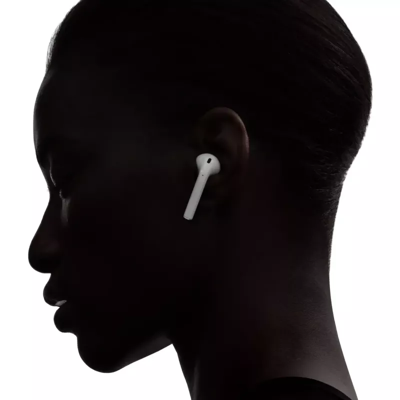 Zestaw słuchawkowy Apple AirPods (2. generacji)
