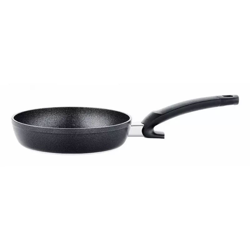 Uniwersalna patelnia Fissler Adamant Comfort okrągła 24 cm czarna