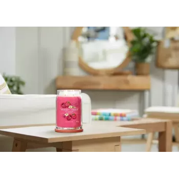 Świeca woskowa Yankee Candle Cylinder Raspberry Crimson — Wysokość 157 mm, Średnica 93 mm, Waga 567 g, 1 szt.