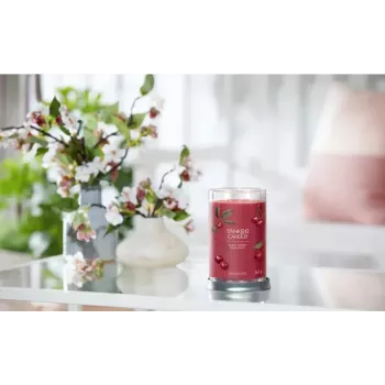 Świeca woskowa Yankee Candle 1724478E Cherry czerwony 149mm 567g