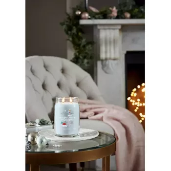 Świeca woskowa Yankee Candle North Pole Hideaway niebieska 157mm 567g