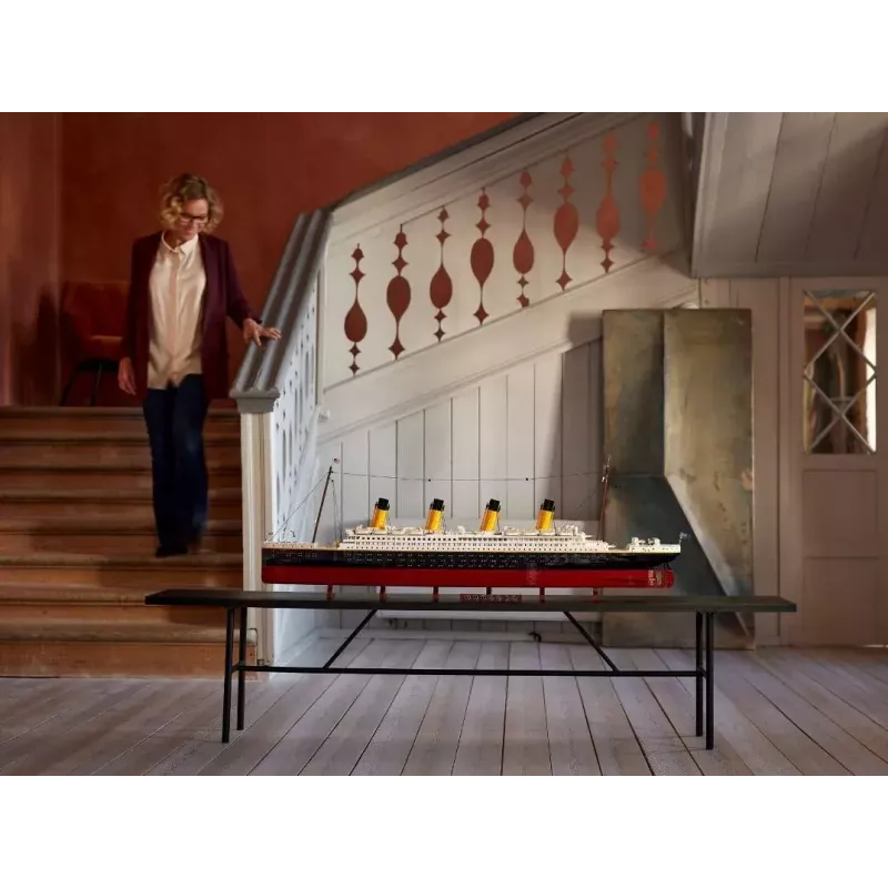 LEGO zestaw konstrukcyjny ICONS 10294 Titanic replika modelu — 9 090 elementów, 18+
