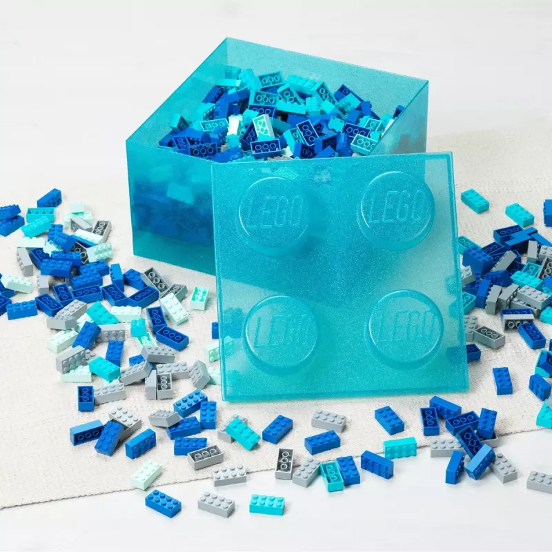 Storage Brick 4 Top Lid Glitter by room copenhagen — jasnoniebieski/przezroczysty pojemnik do przechowywania w stylu LEGO