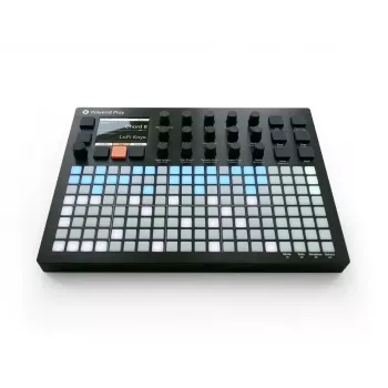 Groovebox Polyend Play - sprzętowy groovebox Polyend, kompaktowy niezależny sekwencer i sampler