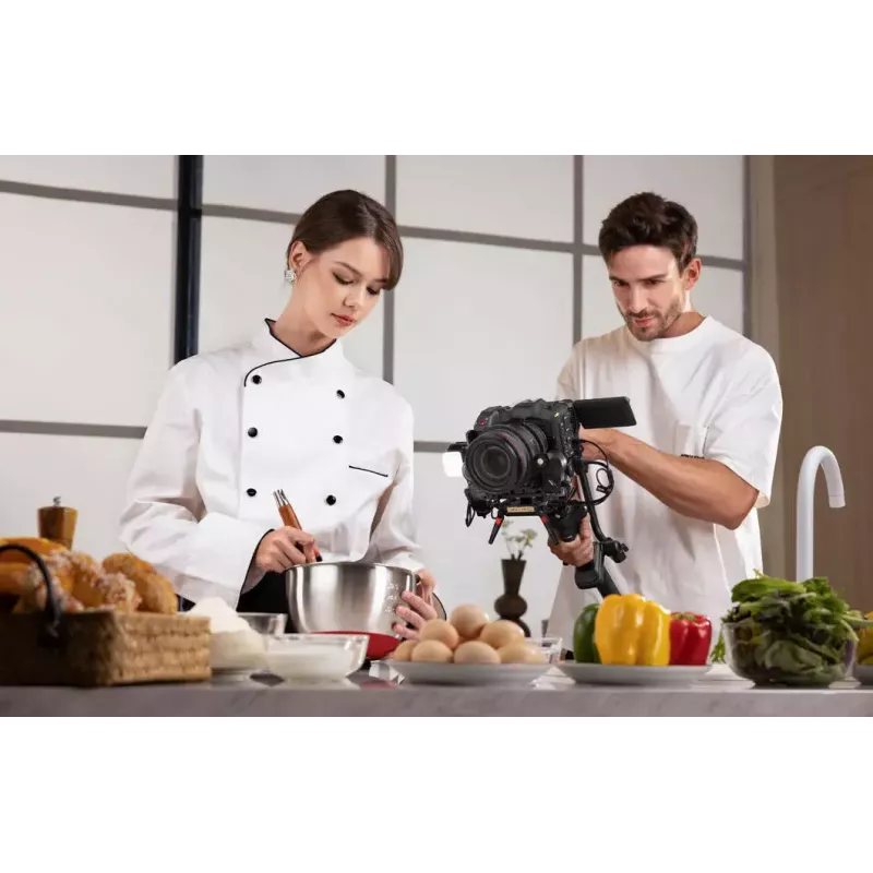 Gimbal Zhiyun Crane 4 3-osiowy stabilizator z czasem pracy baterii do 10 godzin