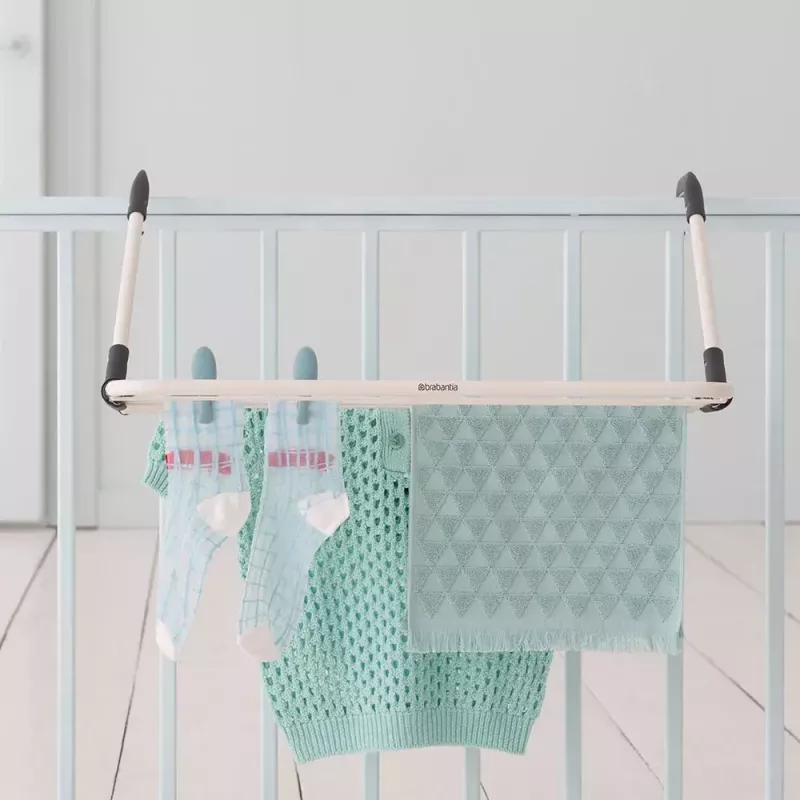 Suszarka na pranie z klipsami do zawieszenia Brabantia 102769 Czarny Srebrny 710 mm
