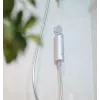 BWT Quick & Clean – system filtru prysznicowego zapobiegający osadzaniu kamienia, biały