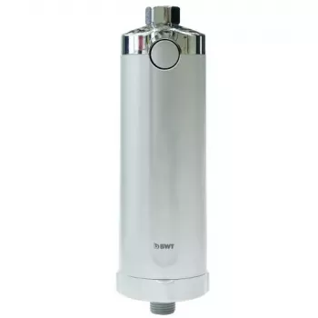 BWT Quick & Clean – system filtru prysznicowego zapobiegający osadzaniu kamienia, biały