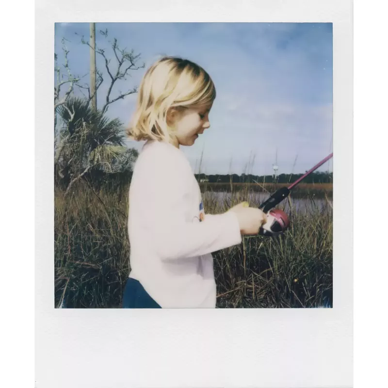 Aparat natychmiastowy POLAROID Now Gen 3 Coral 9156 — analogowy aparat do zdjęć natychmiastowych, kolor Coral