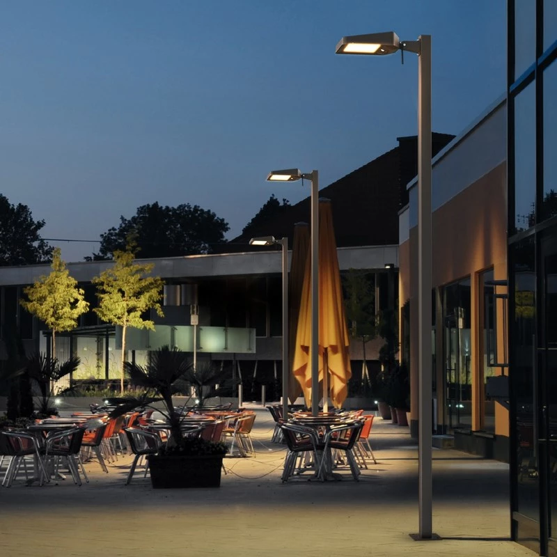 Glovii Samodzielna Solarna Lampa Uliczna LED z Aplikacją, Czujnikiem PIR i Wysokim Strumieniem Świetlnym