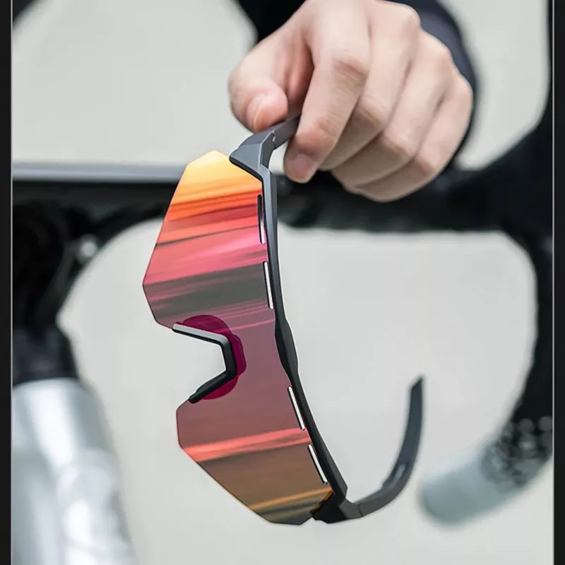 Rockbros 189114 polaryzacyjne okulary rowerowe z ochroną UV i wkładką korekcyjną, szare