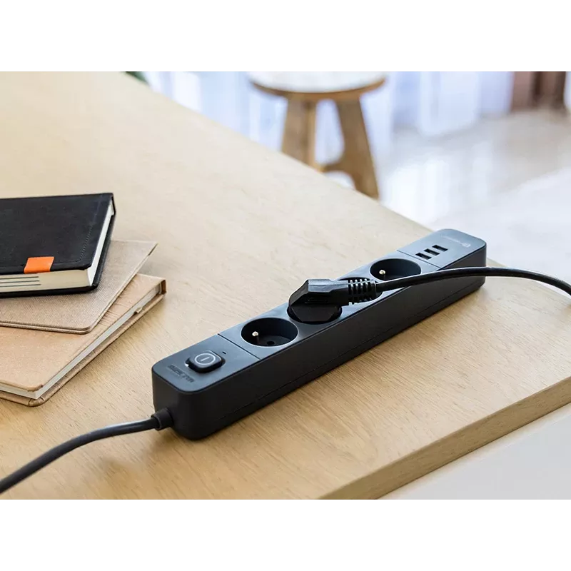 Tracer 47685 Power Line+ 5m (4 gniazda + 3x USB A)
