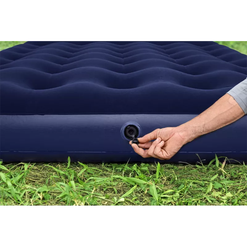 Materac powietrzny Bestway Full z wbudowaną pompką nożną 1,91 m x 1,37 m x 28 cm
