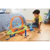 Hot Wheels Action Loop Cyclone Challenge Track Set z samochodzikiem w skali 1:64, łatwe przechowywanie