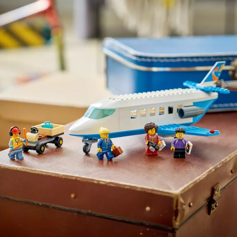 LEGO City 60492 Samolot pasażerski (118 elem.)
