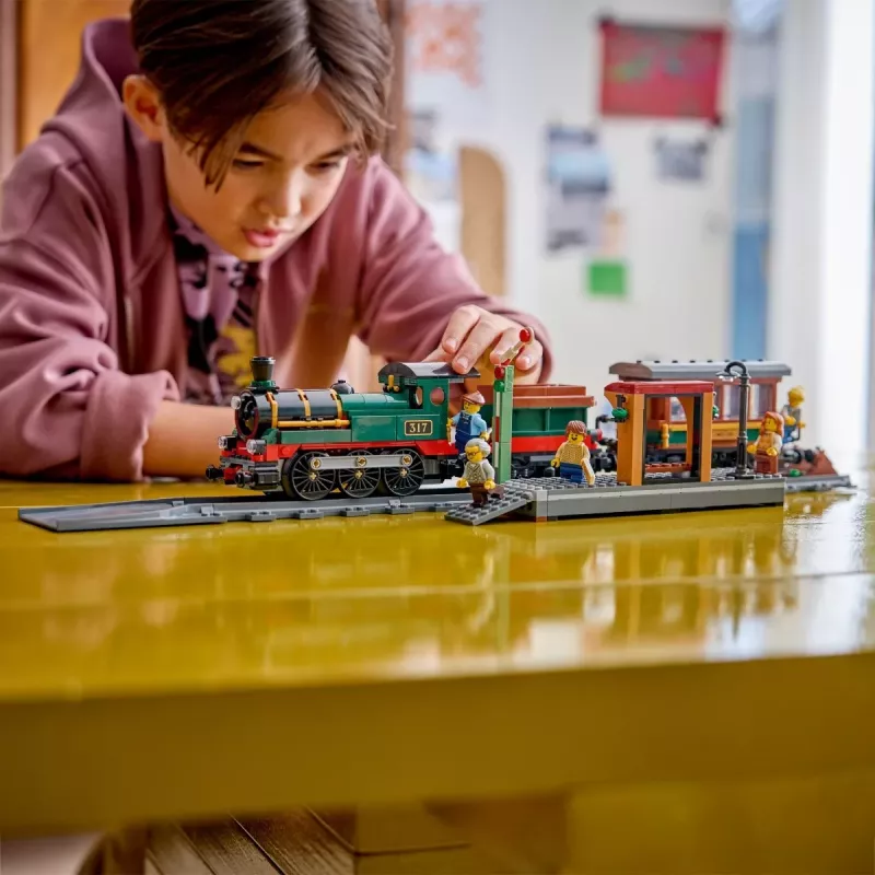 LEGO City 60511 Retro pociąg z lokomotywą parową (575 elem.)