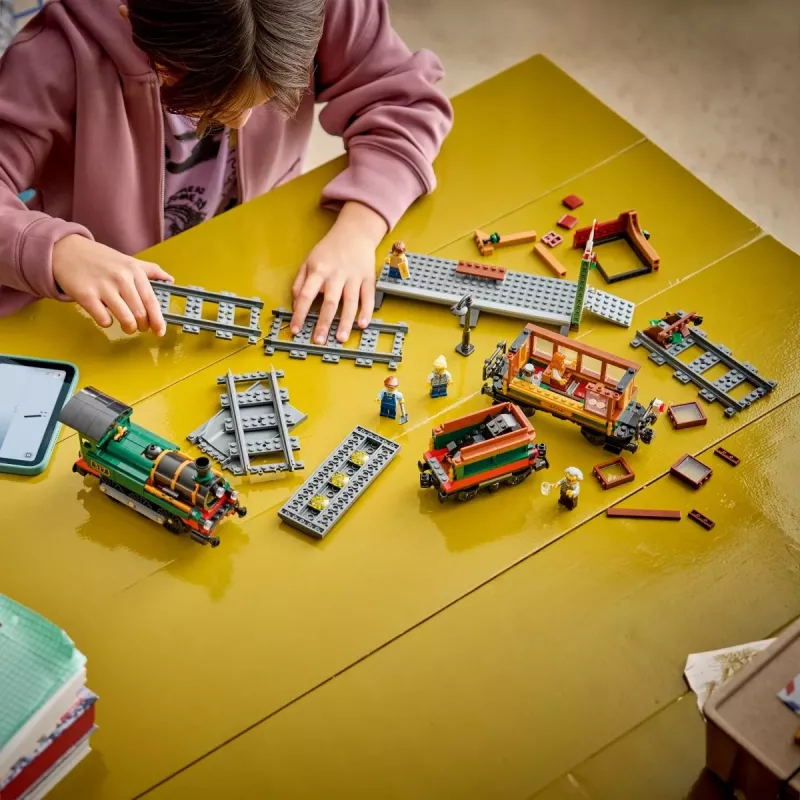 LEGO City 60511 Retro pociąg z lokomotywą parową (575 elem.)