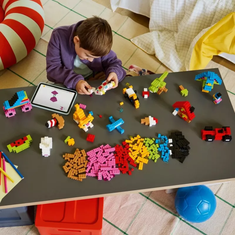 LEGO Classic 11045 Kreatywne kolorowe klocki (820 elem.)