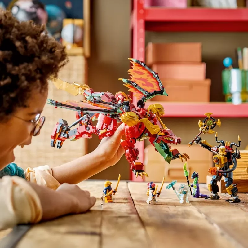 LEGO NINJAGO 71868 Transformujący się smoczy mech Wyldfyre (821 elem.)