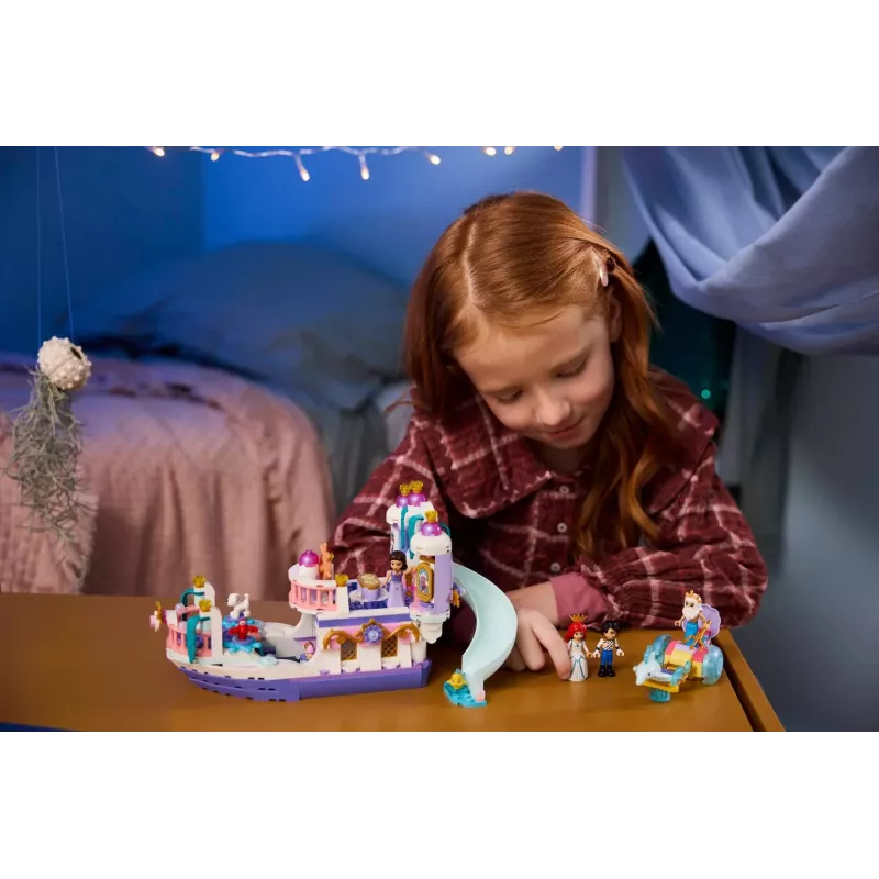LEGO Disney 43299 Królewska łódź ślubna Ariel (519 elem.)