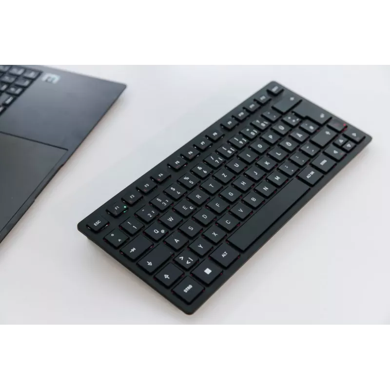 CHERRY KW 9200 MINI Bezprzewodowa kompaktowa klawiatura, ładowalna, 2.4 GHz + Bluetooth + USB-C, czarna (belgijski AZERTY) JK-9250BE-2