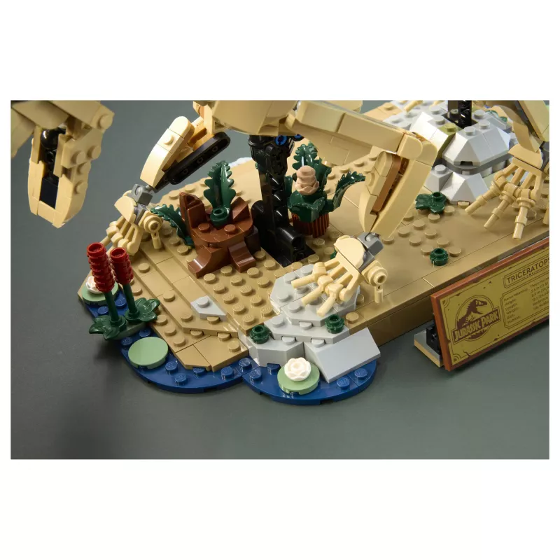 LEGO Jurassic World Dinosaur Fossils: Triceratops 77985 (1154 pcs)