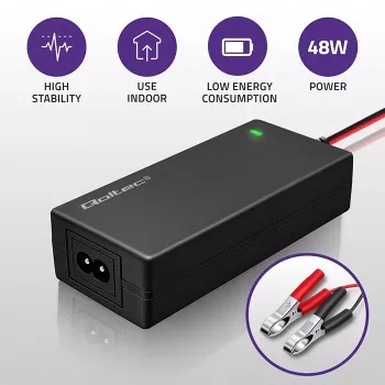 Qoltec 52665 Automatyczna ładowarka akumulatorów do akumulatorów AGM GEL STD, 24V 2A 48W, wskaźnik LED, kabel 1,8m