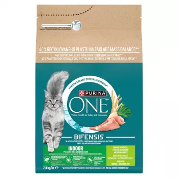 Purina ONE Indoor Cat Food with Turkey 2.8 kg
