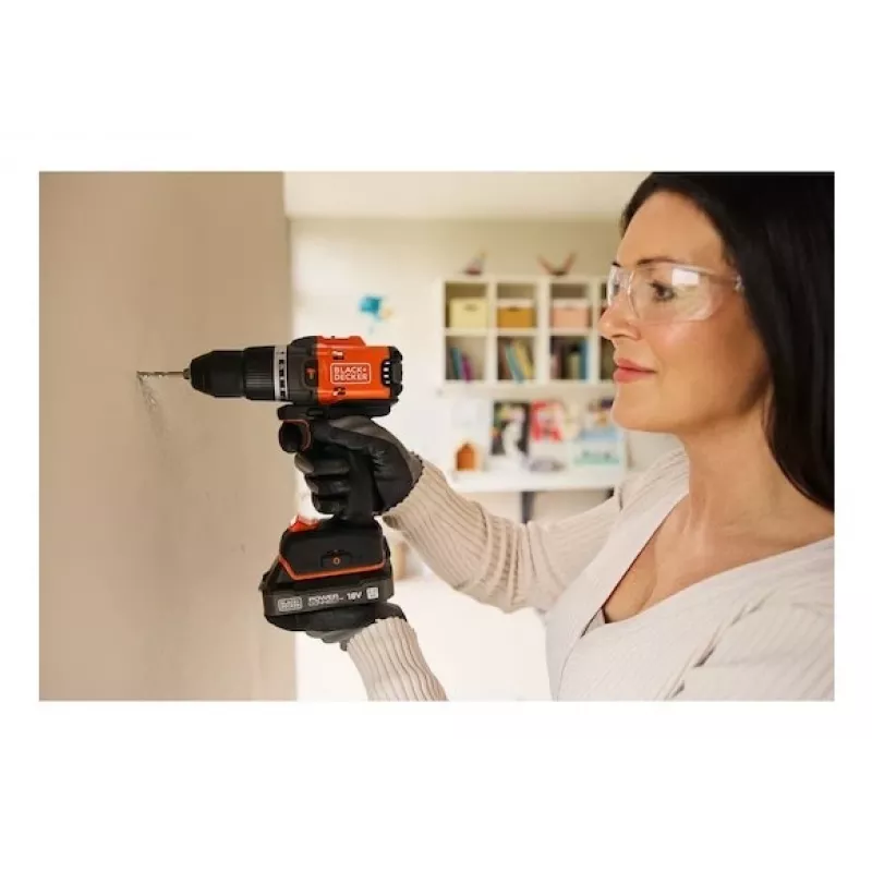 Black & Decker BLD683XN-XJ Wiertarka udarowa przewodowa 680W 13mm Uchwyt kluczykowy 0-3000 RPM Czarno-pomarańczowa