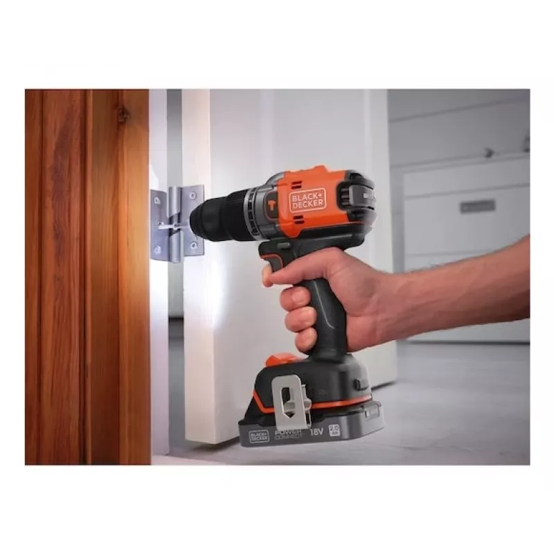 Black & Decker BLD683XN-XJ Wiertarka udarowa przewodowa 680W 13mm Uchwyt kluczykowy 0-3000 RPM Czarno-pomarańczowa