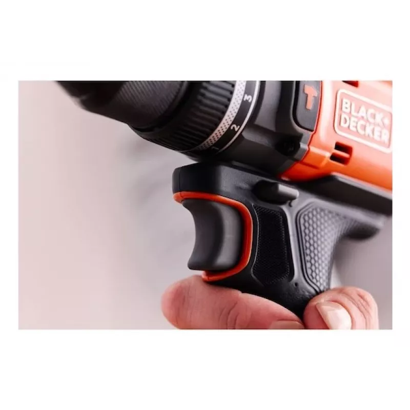 Black & Decker BLD683XN-XJ Wiertarka udarowa przewodowa 680W 13mm Uchwyt kluczykowy 0-3000 RPM Czarno-pomarańczowa