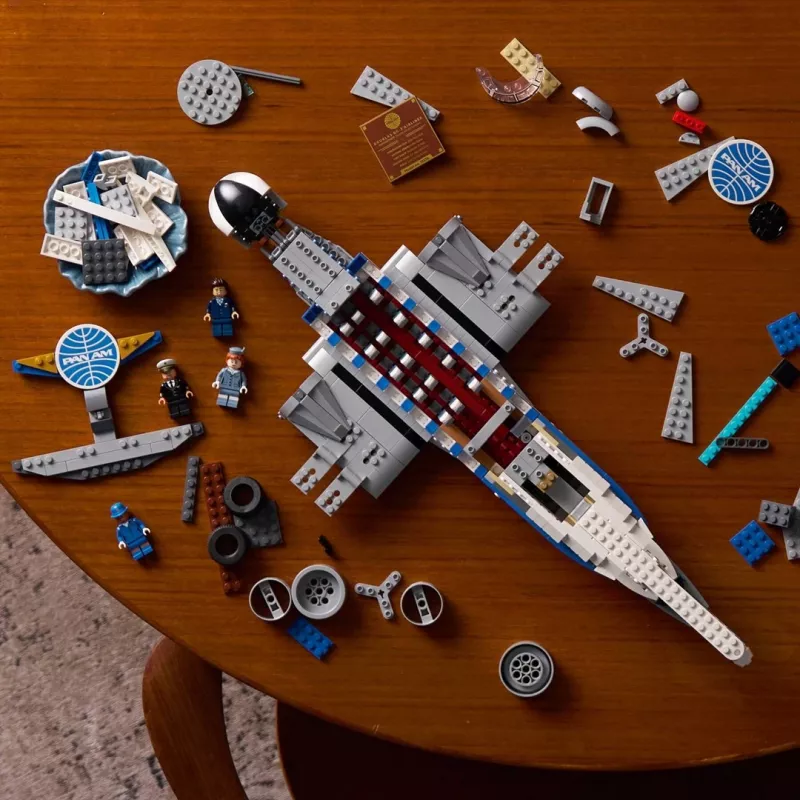 LEGO Icons 11378 Douglas DC-3 PAN AM Samolot Pasażerski Zestaw do Budowania (2500 Elementów)