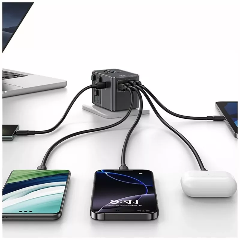 USAMS Travel Adapter CC310 70W 3xUSB-C US/AU/EU/UK Czarny