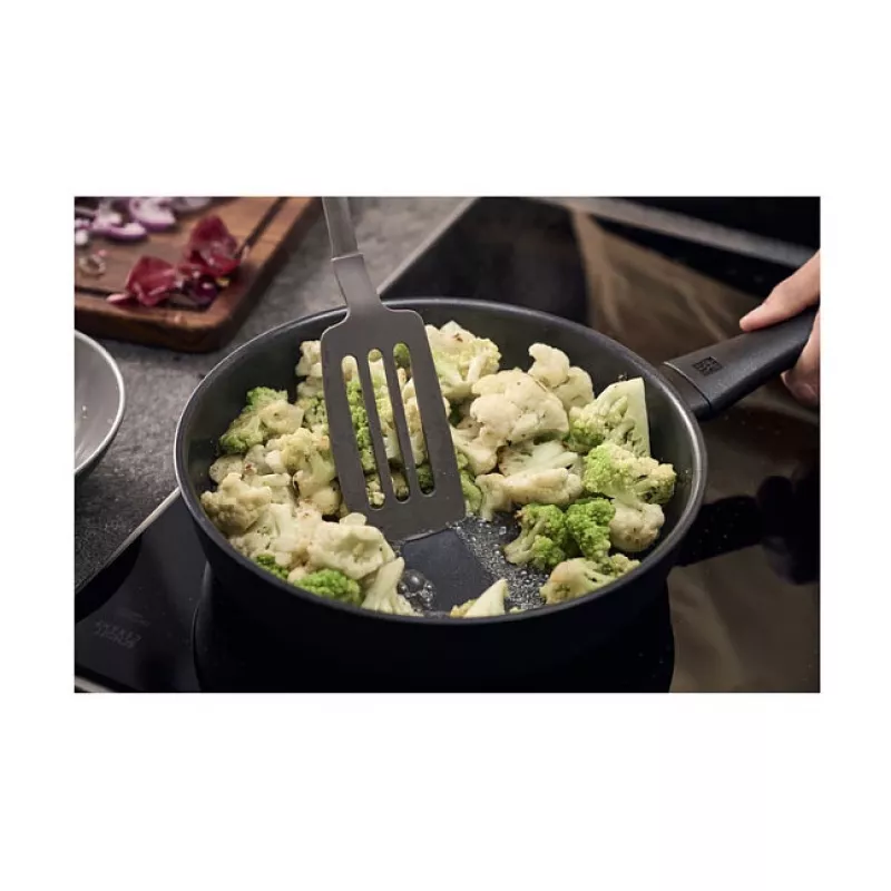 Patelnia Sauté ZWILLING Madura Plus 28 cm, Czarna, Kute Aluminium, Powłoka Nieprzywierająca Duraslide Ultra, Kompatybilna z Indukcją
