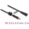 Przedłużacz DC Delock 5.5 x 2.5 mm wtyk-gniazdo z blokadą gwintowaną M12 x 1.75 mm, wodoodporny, 18 AWG, 2 m, czarny
