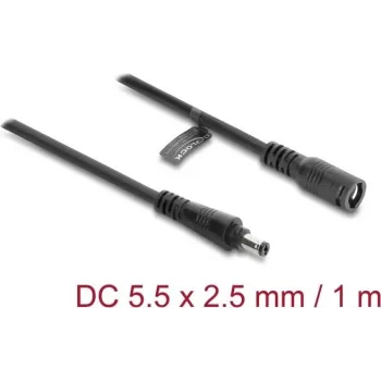 Przedłużacz DC Delock 5.5 x 2.5 mm męski-żeński z blokadą bagnetową 18 AWG, 1 m, czarny (67392)