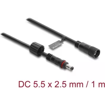 Przedłużacz DC Delock 5.5 x 2.5 mm wtyk-gniazdo z blokadą śrubową M12 x 1.75 mm, wodoodporny, 18 AWG, 1 m, czarny (67386)